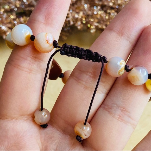 Natural Agate Adjustable Macrame Cord Bracelet - Picture 3 of 7